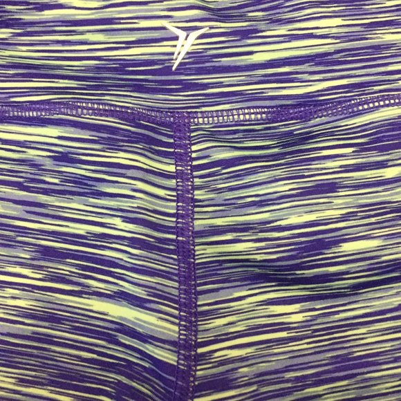 Old Navy Go-Dry Leggings for Girls - Picture 5 of 6